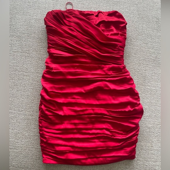 Express ruched strapless dress size 0 - Picture 2 of 3